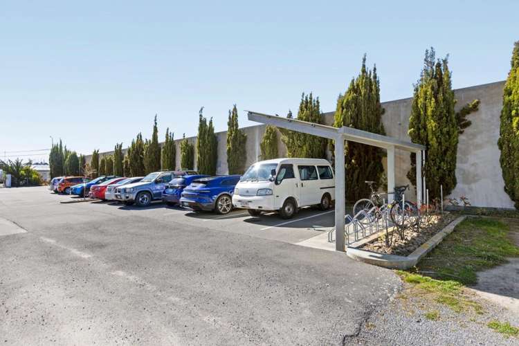 Ground Floor, 14 Settlers Crescent Ferrymead_17