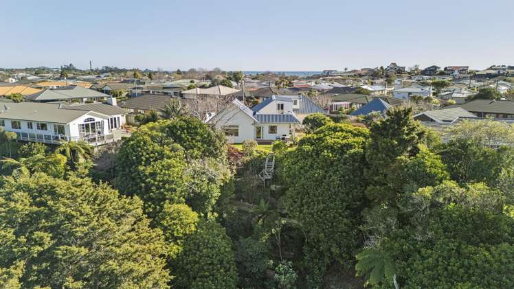 3 Waiwera Place Merrilands_25