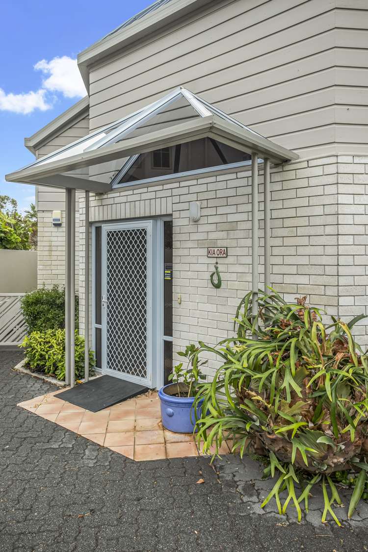 2/3 Hostel Access Road Eastern Beach_28