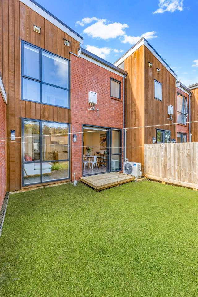 6 Te Rorea Lane Mt Roskill_2