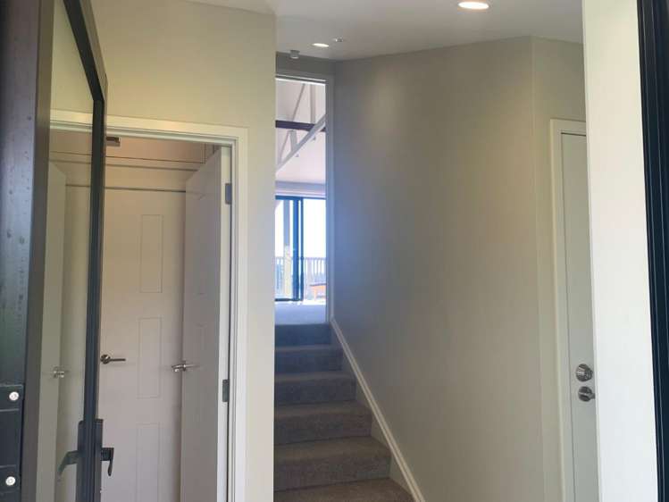 205 Smart Road Hillsborough_14