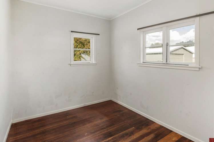 8 Miro Street Mangakino_10