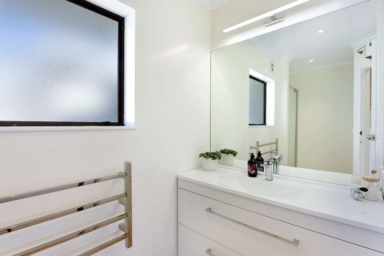 12 Masefield Street Stoke_11