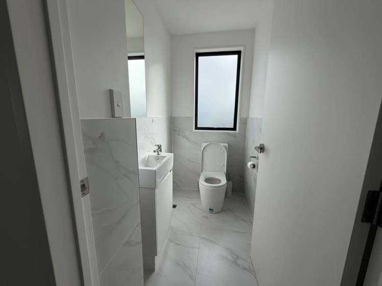 46 Seafarer Crescent Stanmore Bay_11