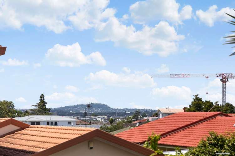 137 Te Atatu Road Te Atatu South_13