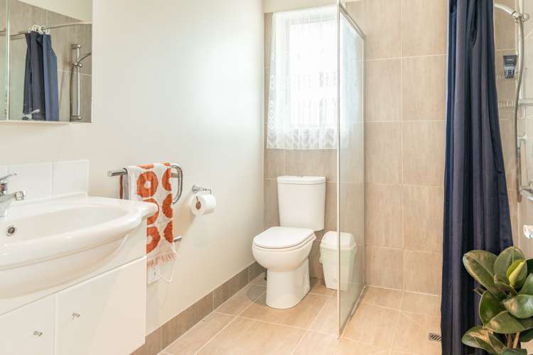 2/98 Derby Street Westport_10