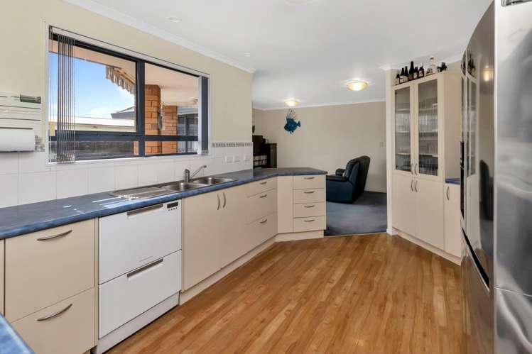 7 Kihi Place Ruakaka_13