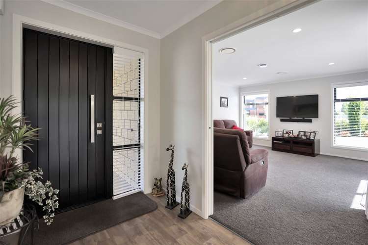 2 Douglas Drive Allenton_9