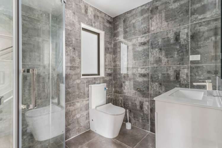 69a Great South Road Manurewa_9