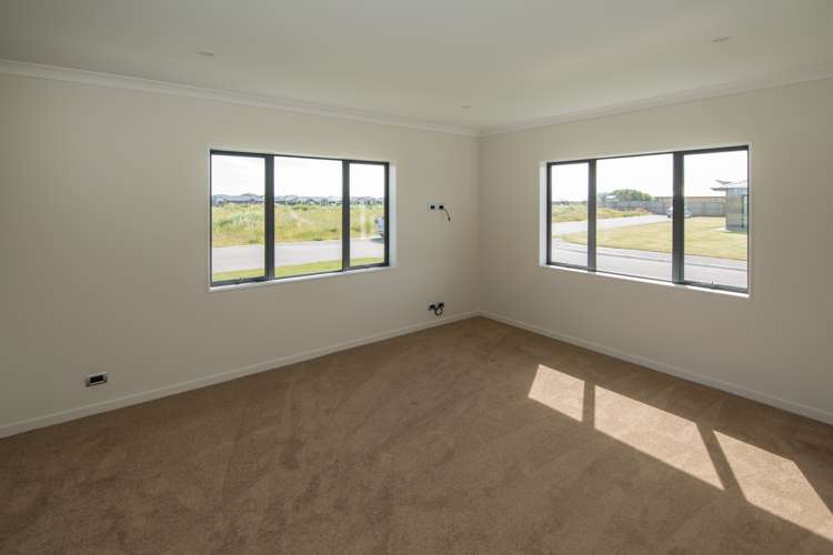 7 James Caird Lane Wigram_8