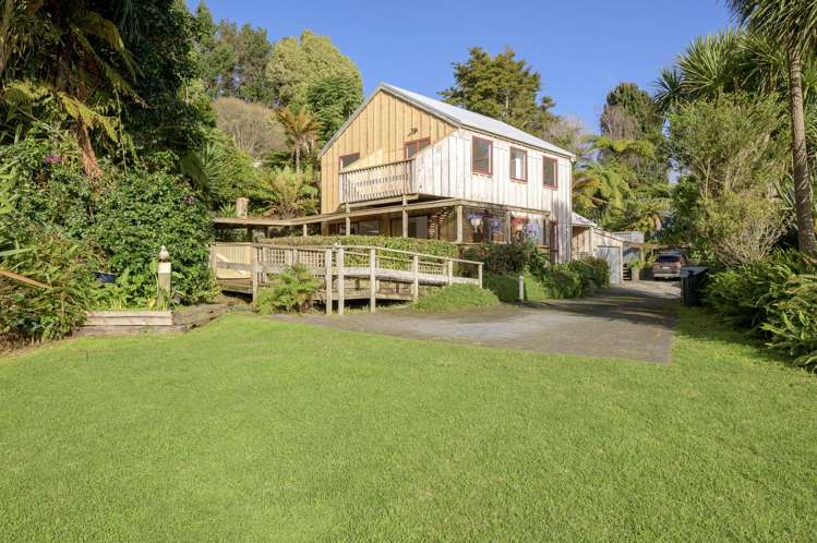 251 Reid Road_2