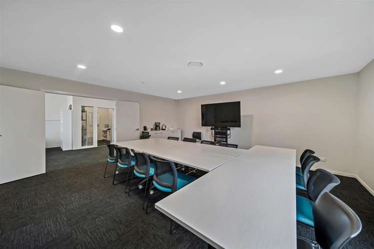 Unit 2, 506 Blenheim Road Sockburn_12