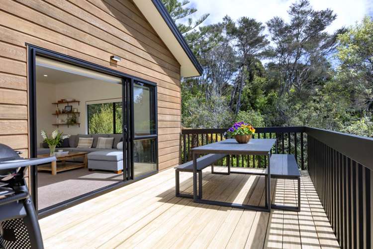 187a Godley Road Titirangi_10