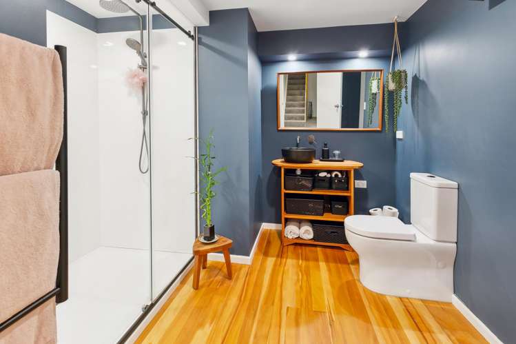 36 Lynda Avenue Paparangi_10