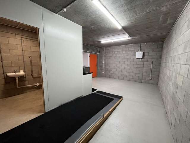 B2 101 Great South Road Papakura_3