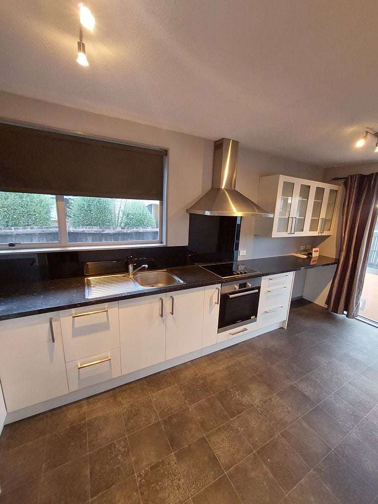 1/50 Chipping Lane Redwood_1