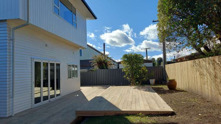 16 Teti Street 11213_1