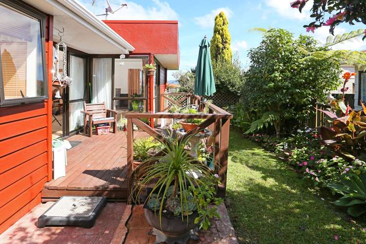 20 Bosnyak Drive Te Atatu South_9