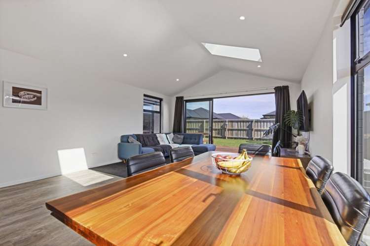 24 Nathaniel Archer Street Woodend_8