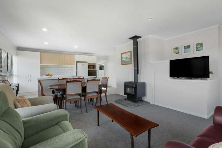 17 Pohutukawa Drive Athenree_10