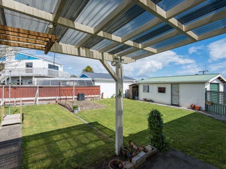 50 Tennyson Crescent Stoke_15