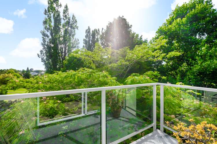 7/17 Chatfield Place Remuera_12