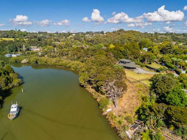 Attention Boaties - Pile Mooring + Winch