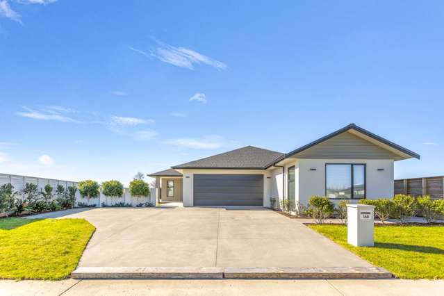 MAGNIFICENT NEW BUILD WITH SEPERATE GUEST WING