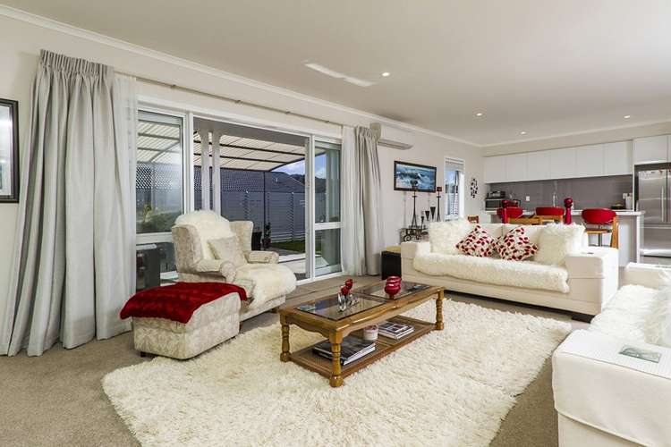 18 Larmer Drive Kumeu_24