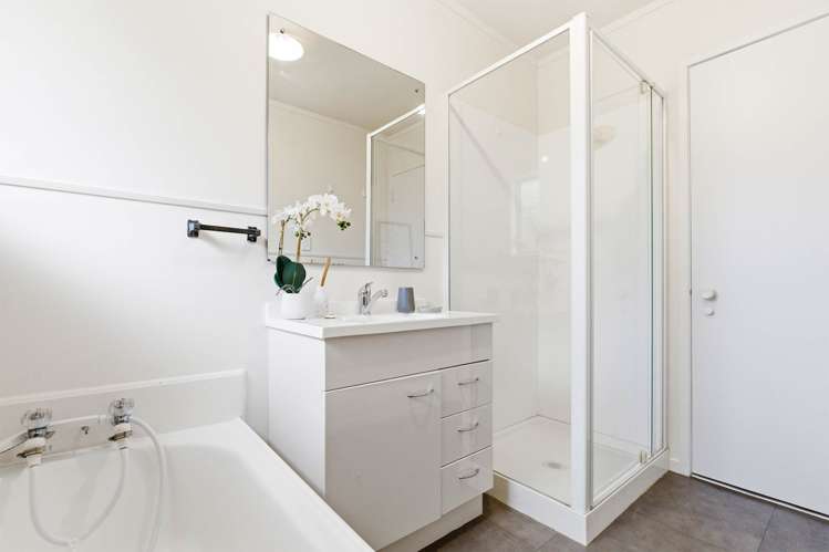 1/12 Kegworth Place Browns Bay_6