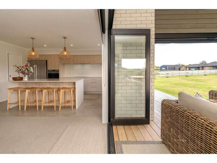 11 The Lakes Drive_3