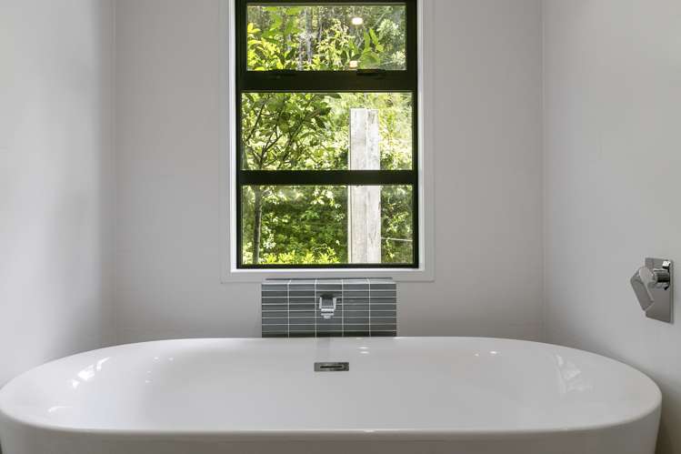 14 Eastvale Close Greenhithe_23