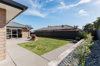 12 Omega Place_4
