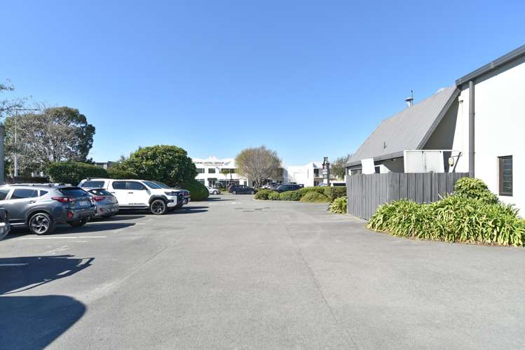 A/10 Sheffield Crescent Burnside_31