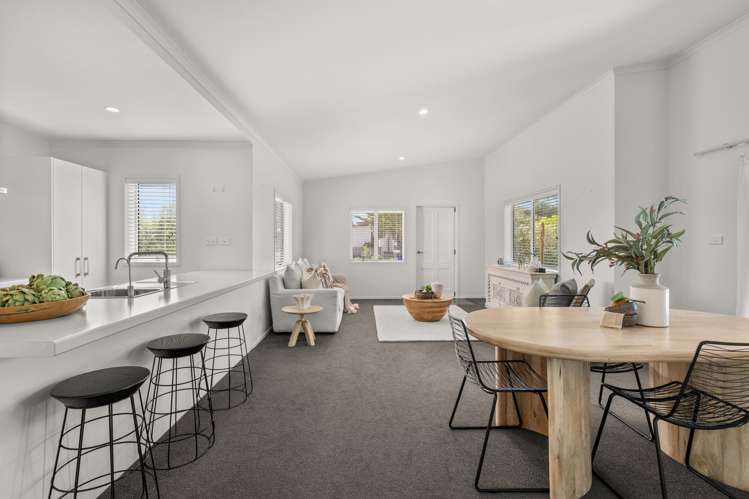 2 Coprosma Close Papamoa Beach_1