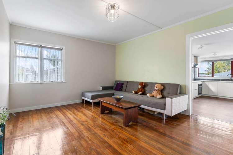 27 Kelwyn Road Kelston_8