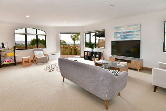 2/603 Whangaparaoa Road Stanmore Bay_1