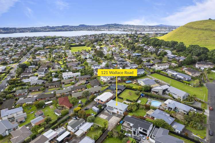 121 Wallace Road Mangere Bridge_17