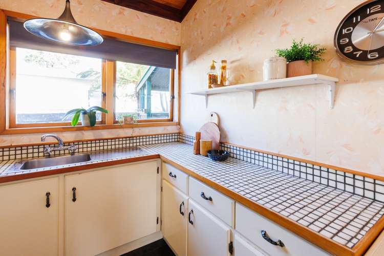 187 Amberley Avenue Highbury_7