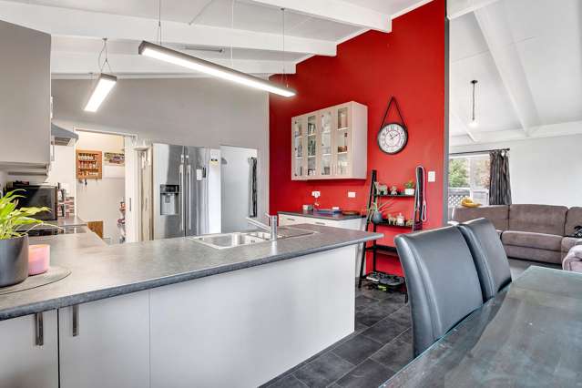 1263 Egmont Road Egmont Village_1