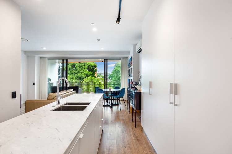 302/6 Dock Street Auckland Central_17