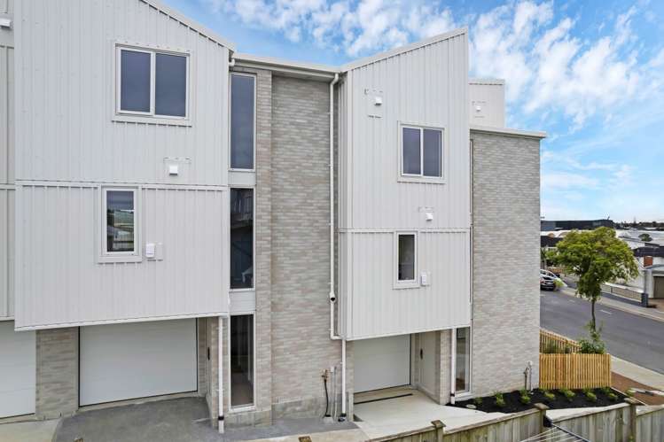 2A, 2C, 2F Marion Avenue_0