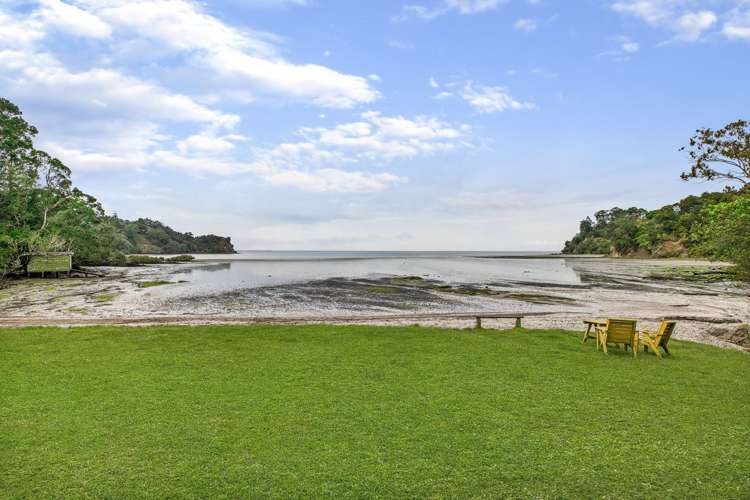 74 Laingholm Drive Laingholm_17