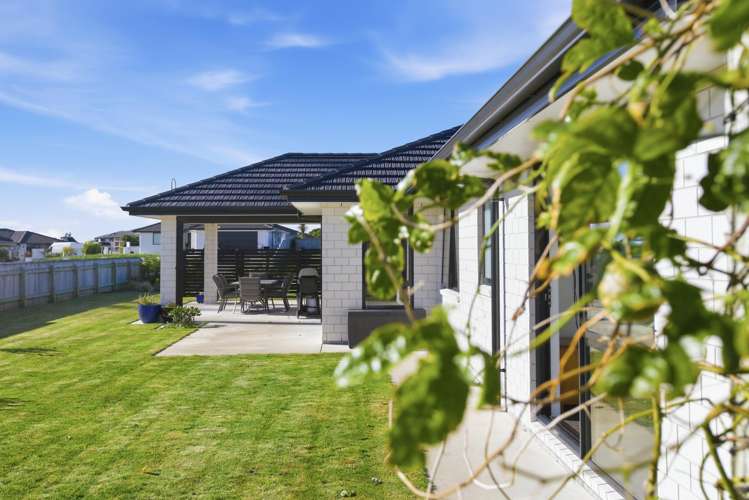 31 Honeyfield Drive Whalers Gate_27