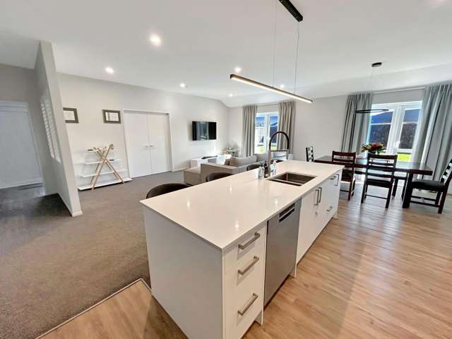 42 Graeme Foote St Darfield_2