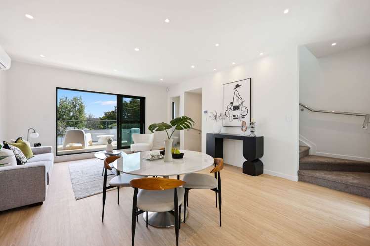 10-17/4 Springbank Lane Te Atatu Peninsula_7