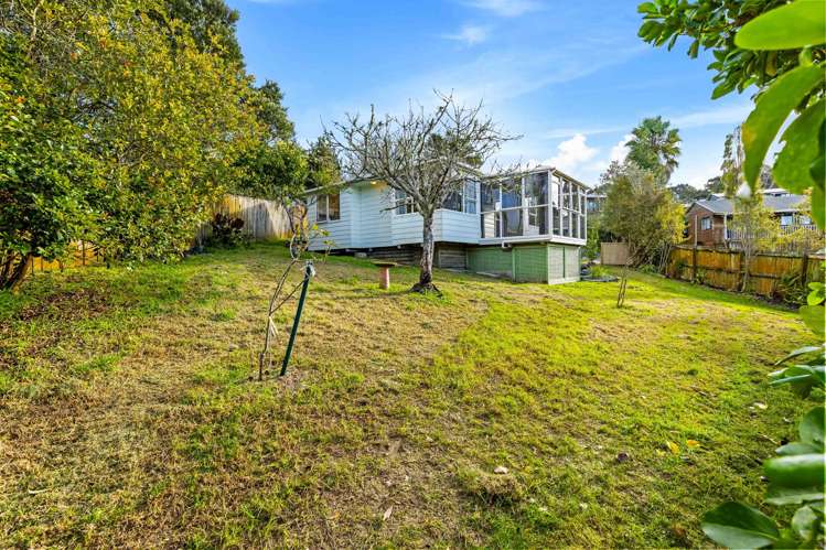 227 Glengarry Road Glen Eden_26