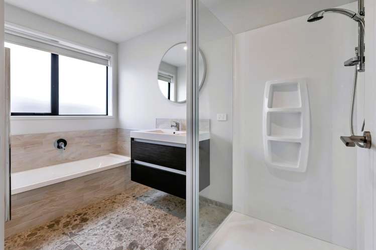 1 Te Akau Place One Tree Point_14