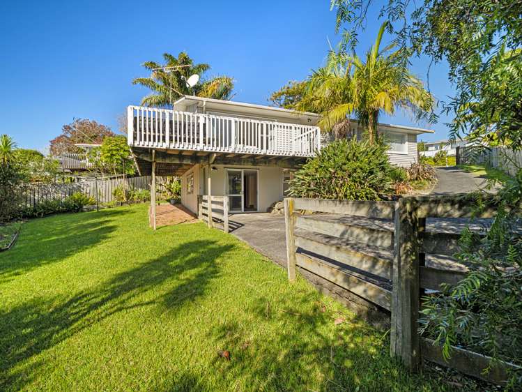 8 Weatherly Road Torbay_20