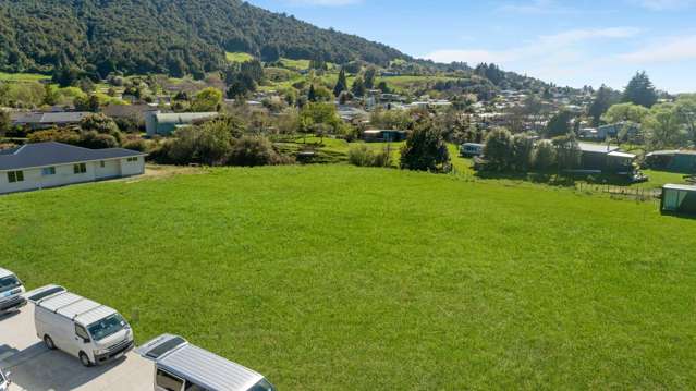 11 Lloyd Crescent Pukehangi_3